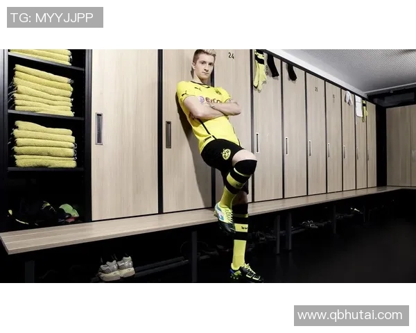 小男孩足球明星发型大揭秘打造运动场上的时尚小达人